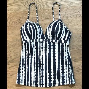 S small Athleta Tankini top - navy / white